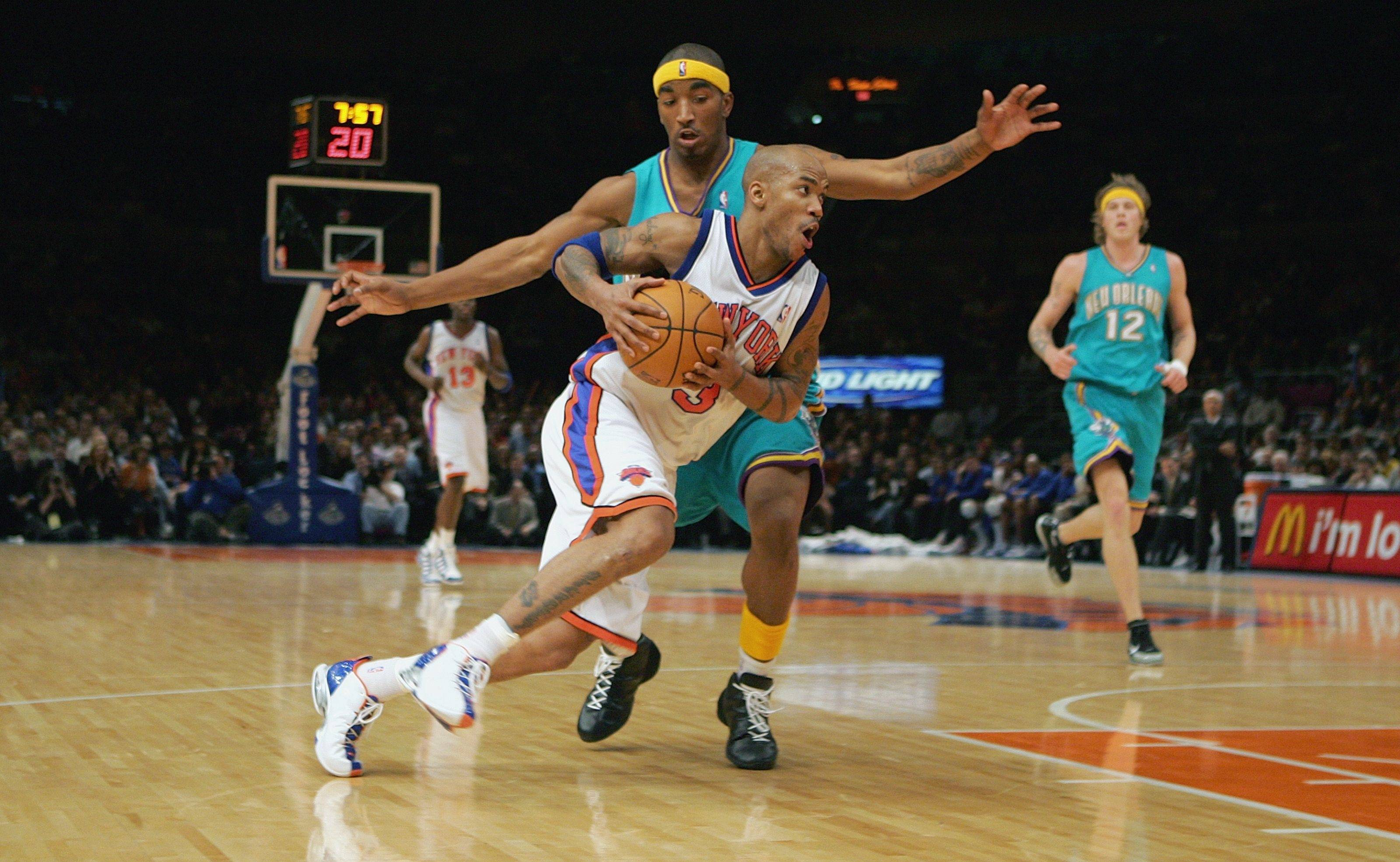 包含里程碑夜！新奥尔良鹈鹕单刀错失，法国杯今夜刷纪录，质疑声仍在，阵容厚度经受考验的词条